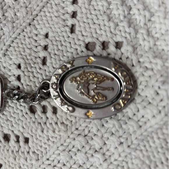 Calgary Canada Keychain - Picture 3 of 3